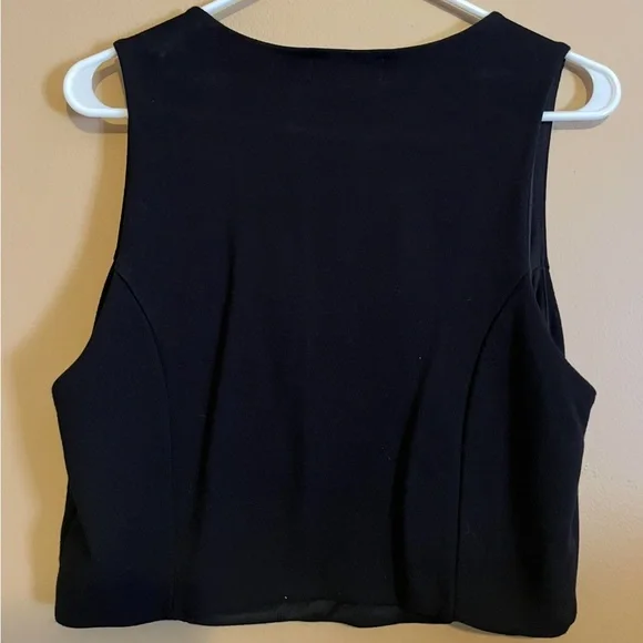 Forever 21 Black Lace-Up Plus Size Women's Crop Top - Picture 4 of 4